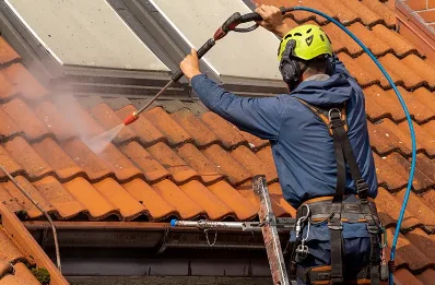 Démoussage et hydrofuge de toiture à Gémigny
